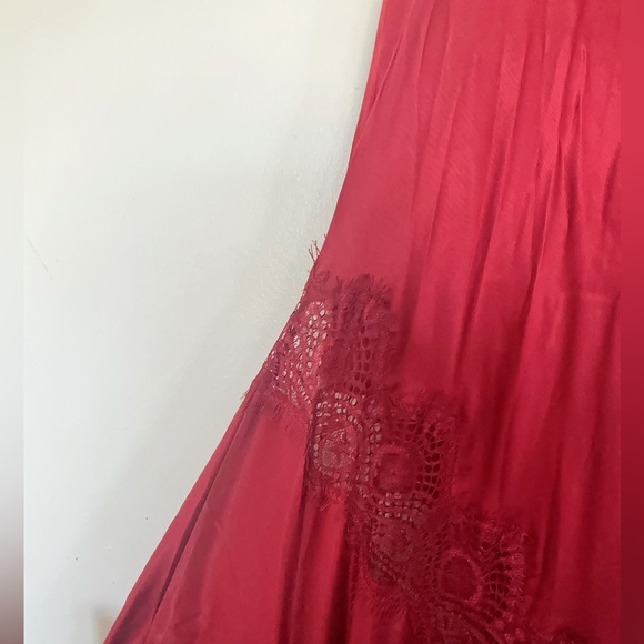 NWOT Long lace slip gown dress in small - Picture 4 of 6